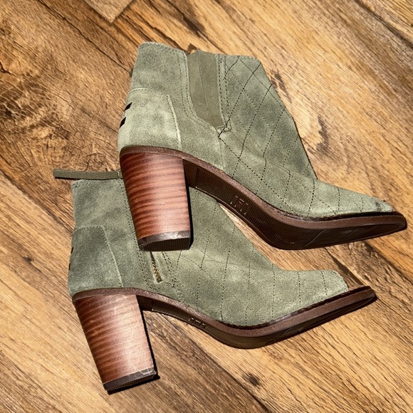 TOMS open toe heel bootie size 7 - Picture 2 of 8